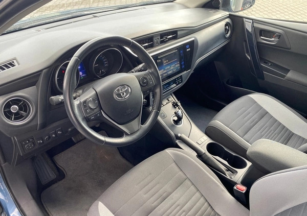 Toyota Auris cena 59900 przebieg: 206960, rok produkcji 2017 z Żarów małe 254